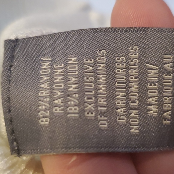 Denver Hayes sweater - Picture 4 of 4